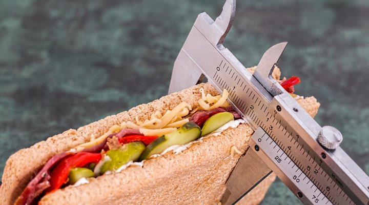 Dietas sin orientación médica suelen derivar en desnutrición